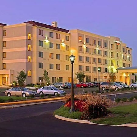 Hotel Courtyard Lancaster Fertility Esterno foto