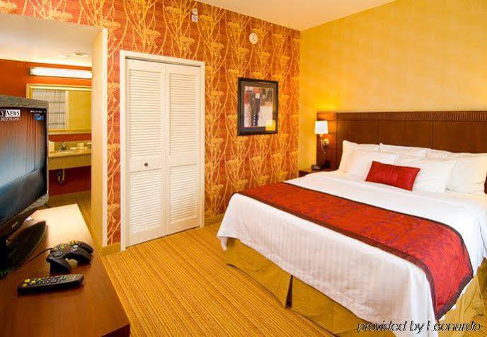 Hotel Courtyard Lancaster Fertility Esterno foto