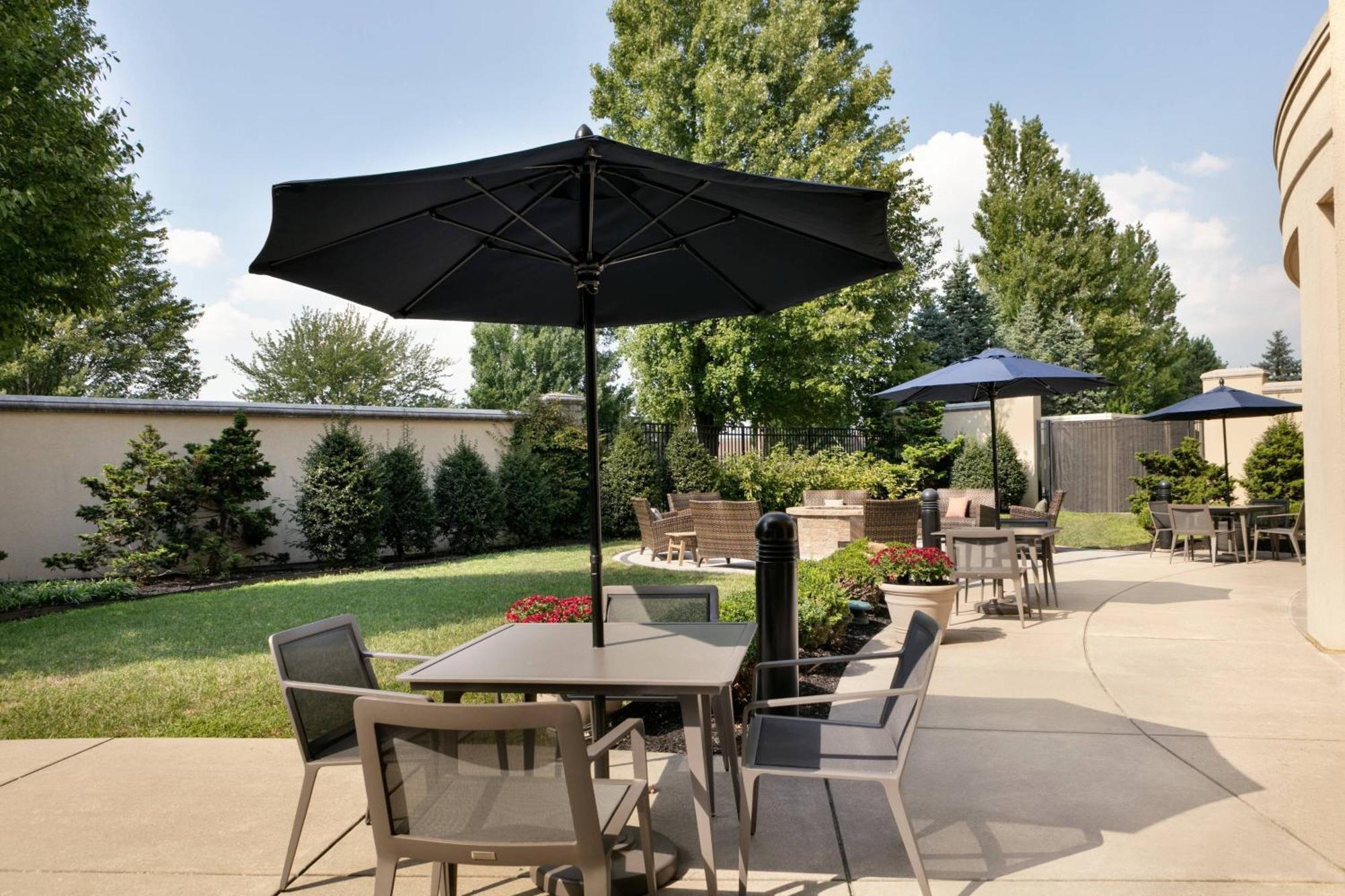 Hotel Courtyard Lancaster Fertility Esterno foto